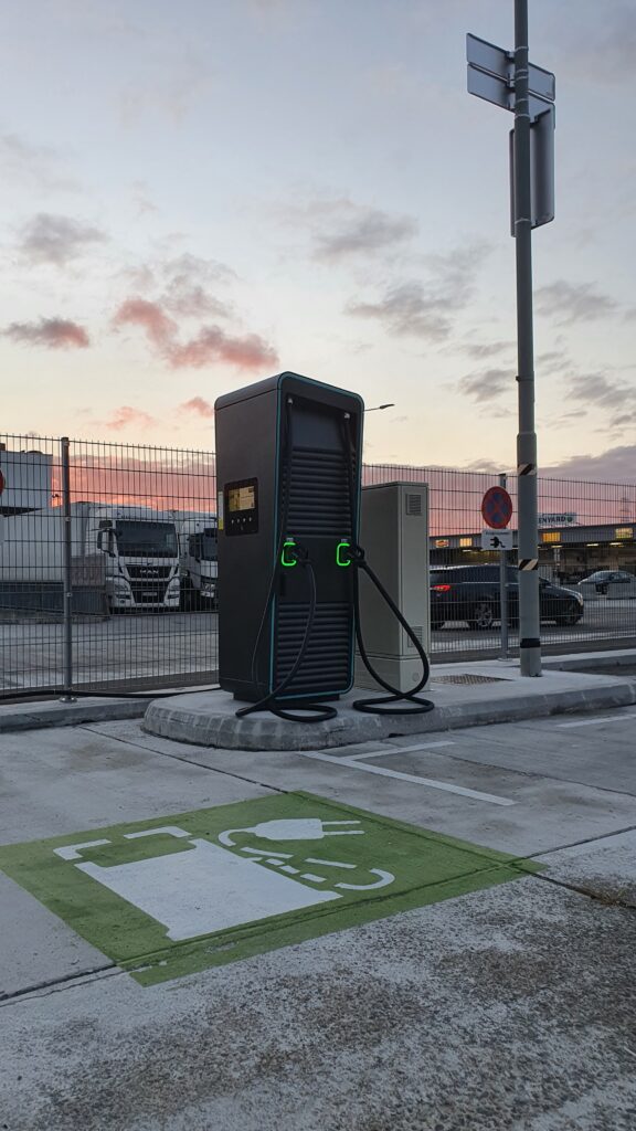 Hypercharger Station am Großmarkt